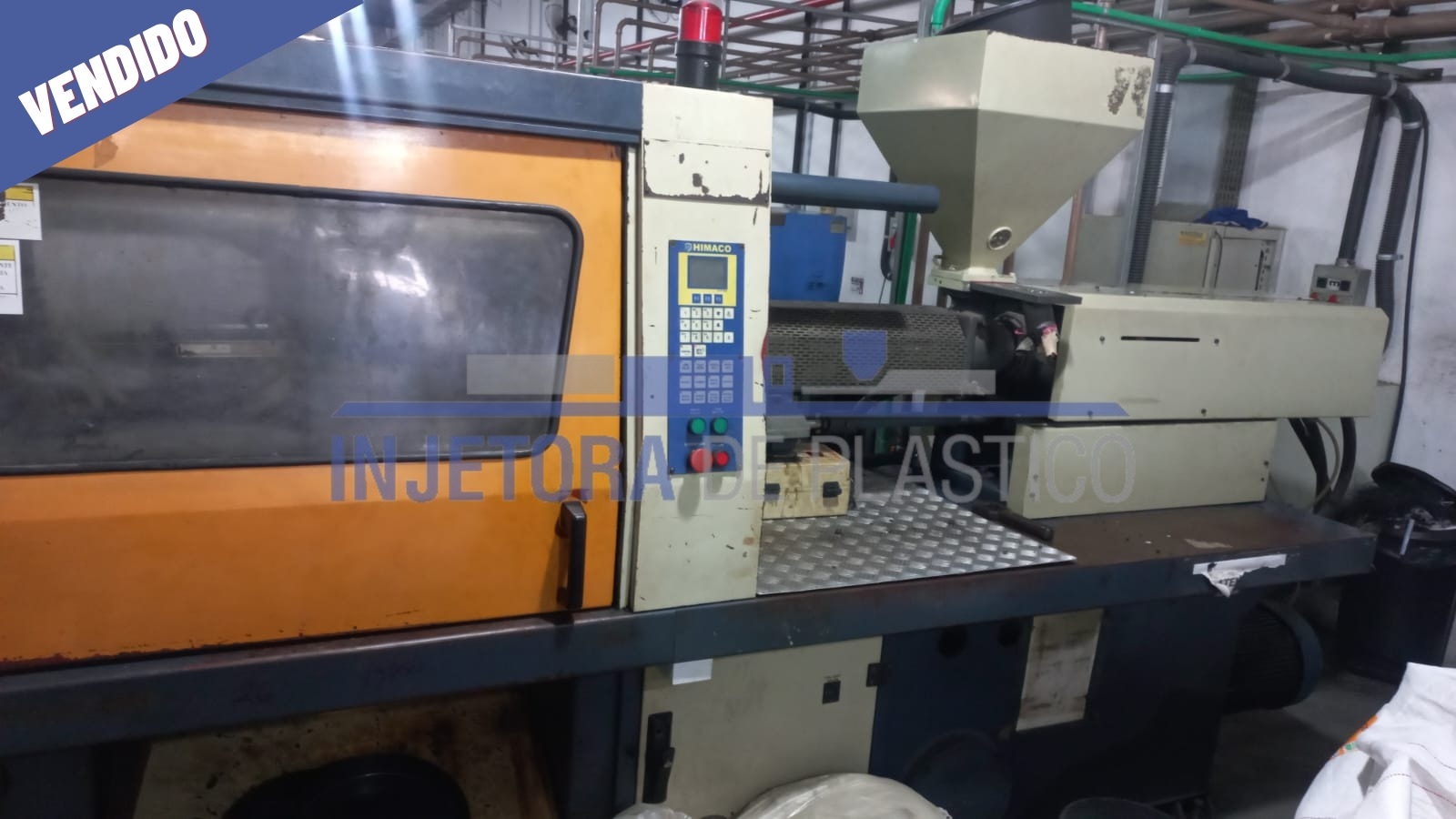 Injetora de Plástico HIMACO 1300-740 LHS - 130T - Ano 2006
