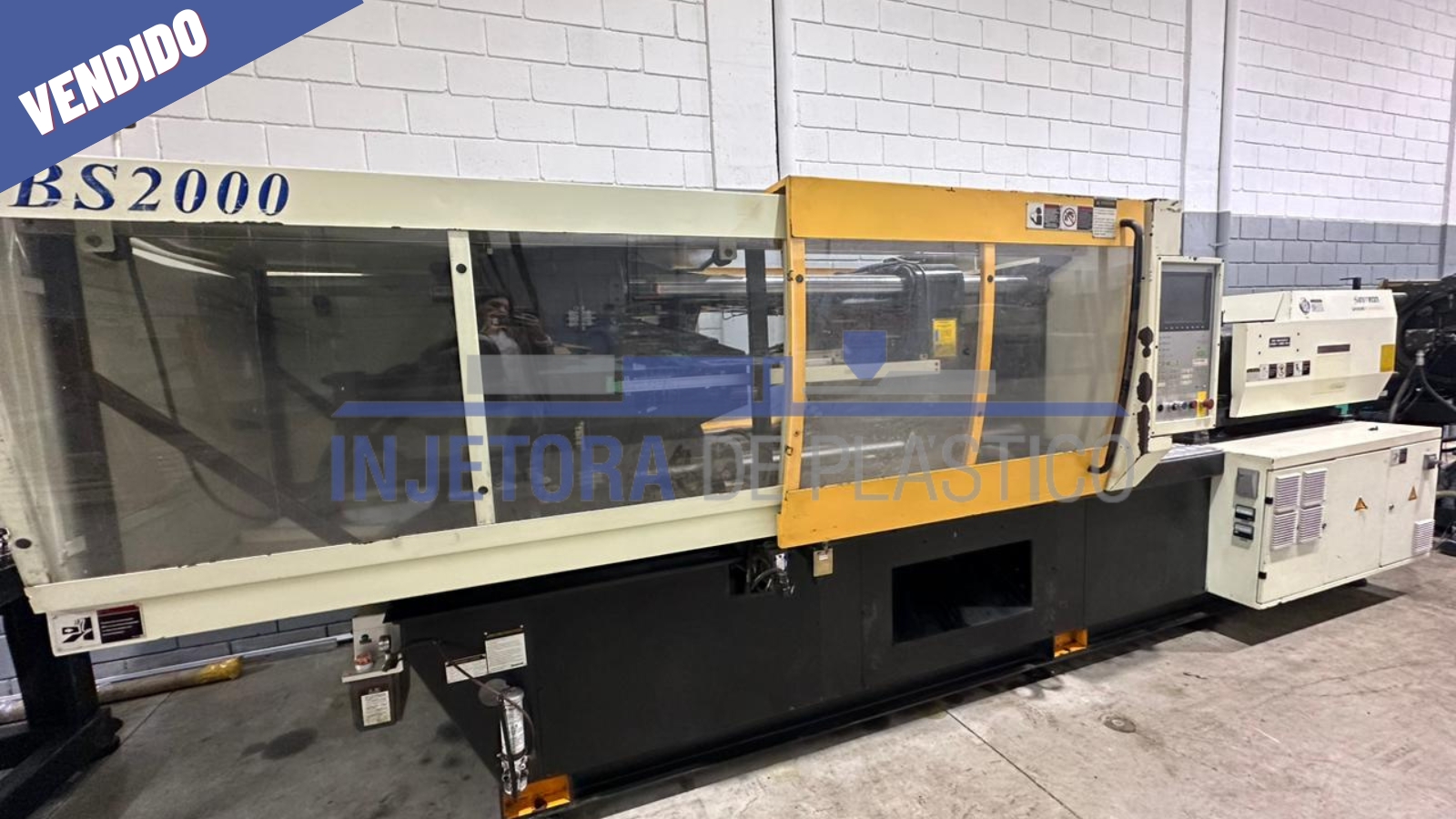 Injetora de Plástico SINITRON BORCHE BS 200 - ANO 2011 - SERVO MOTOR