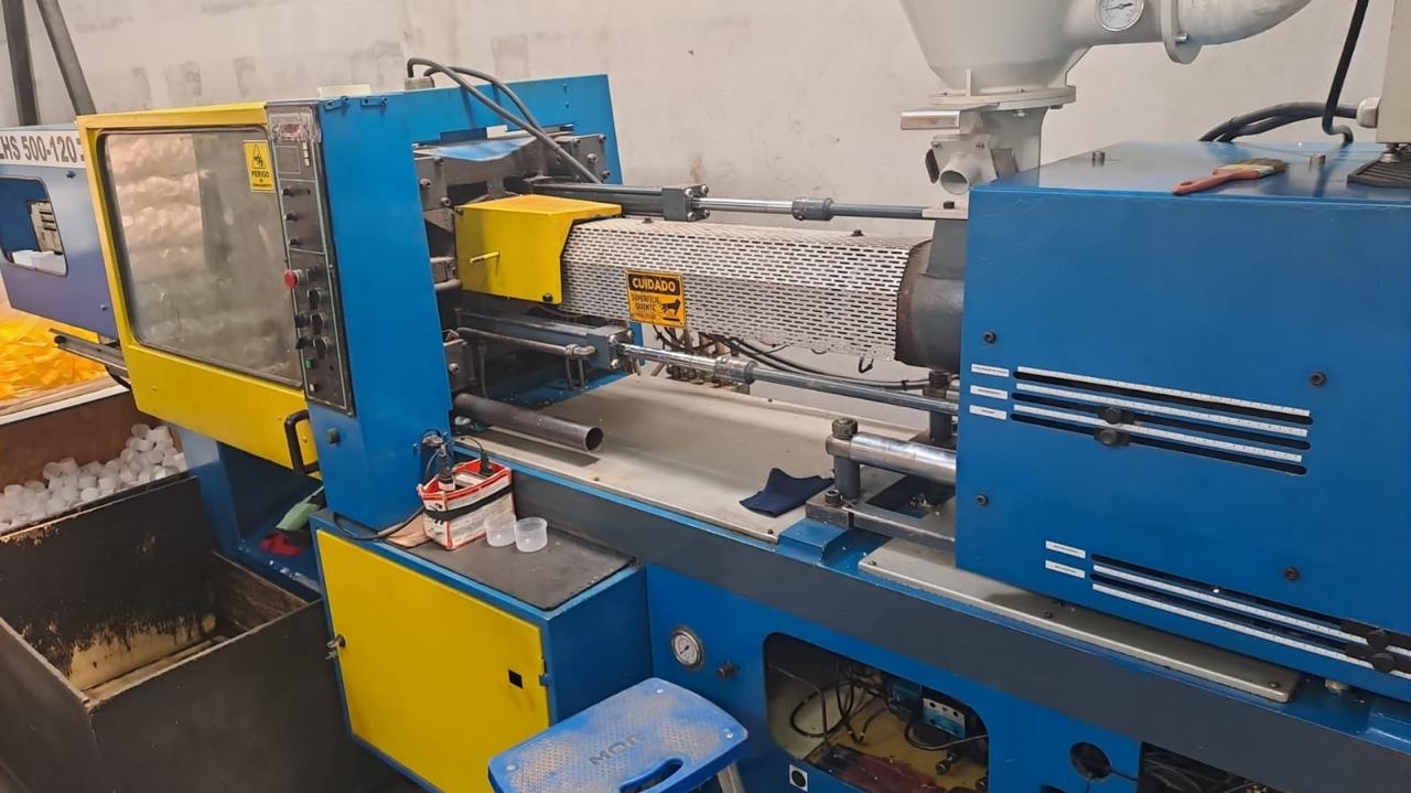 Injetora de Plástico HIMACO LHS 500-120 - Ano 1996